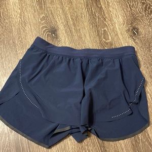 Lululemon fast and free size 10 shorts